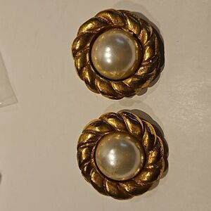 Vintage Faux Pearl & Goldtone Resin Clip-on Earrings